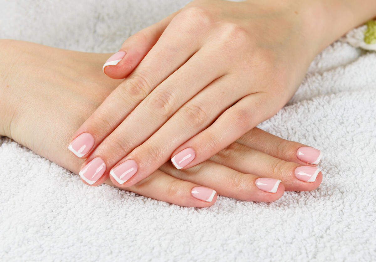 Avoir Une Belle Manucure Même Avec Les Ongles Courts » Guide Beaute