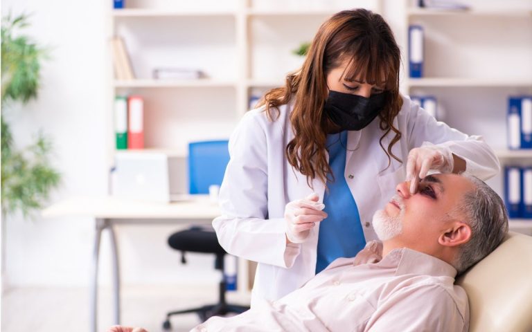 6-Consultation chez un dermatologue spécialisé en couperose