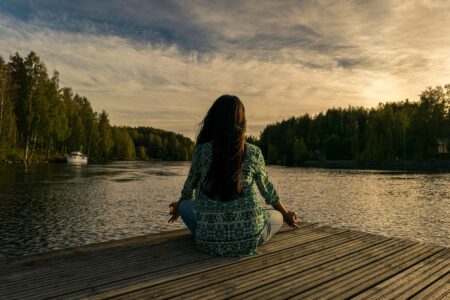 découvrez la mindfulness, une pratique de pleine conscience pour améliorer votre bien-être, réduire le stress et vivre l'instant présent avec sérénité.